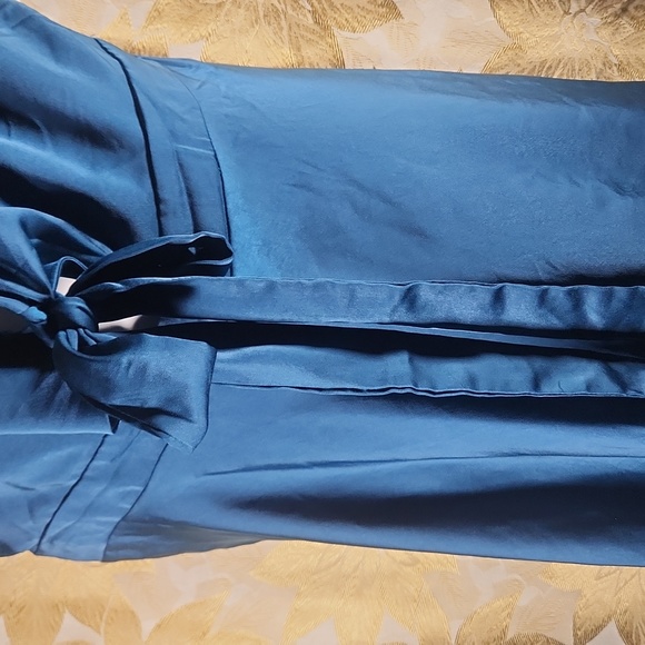 Midi DRESS - Picture 3 of 8